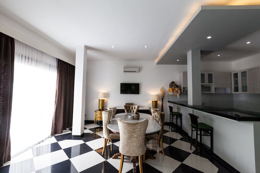 The Griyani Suite