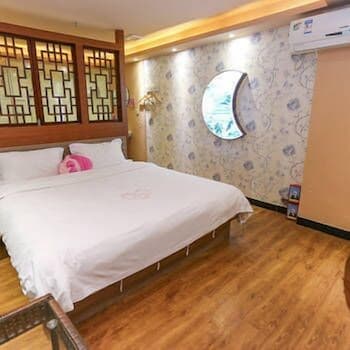 Zuiai Theme Hotel