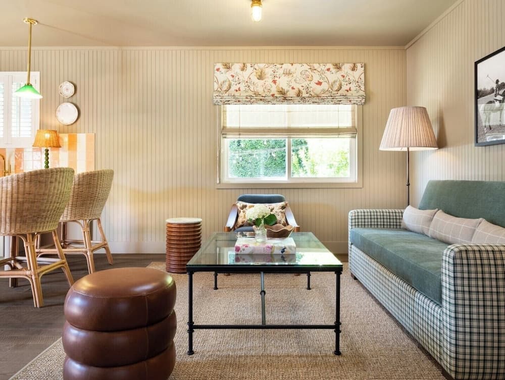 Le Petit Pali Brentwood
