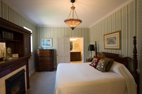 Maplewood Hotel