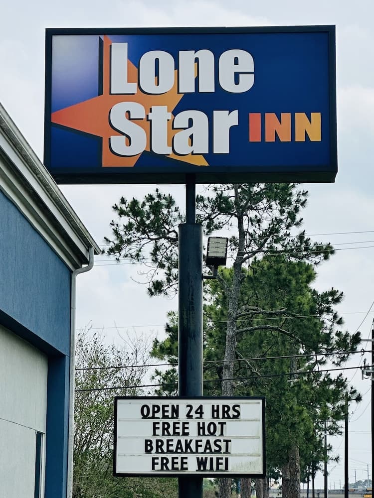 Lone Star Inn