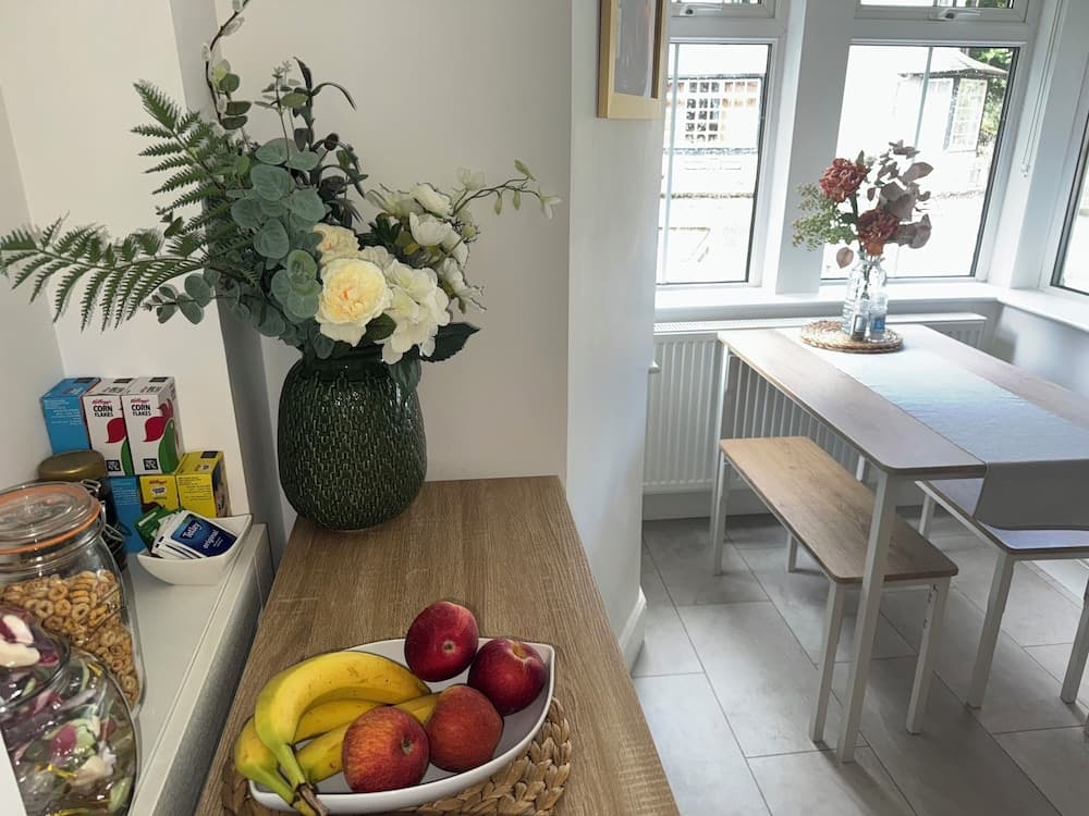 Altonhill Cottage - room only