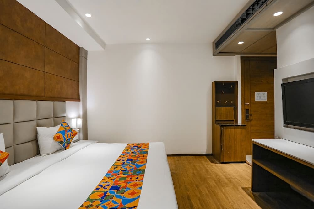 FabHotel Hexa Chhatarpur