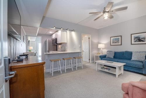 Biscayne Suites