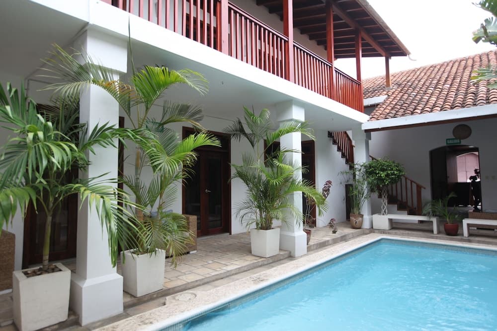 Hotel Azul