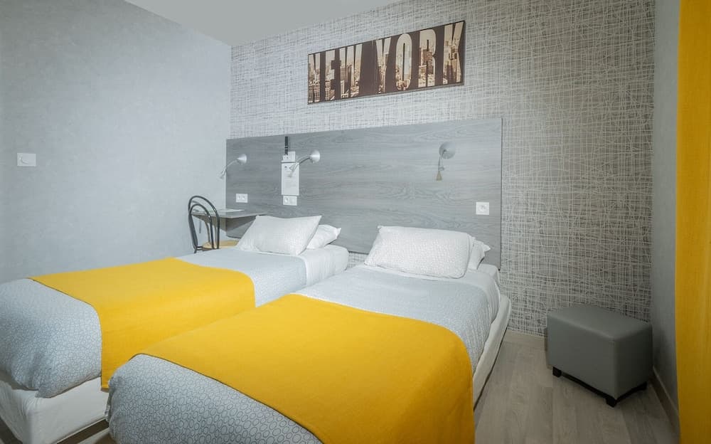 Hotel Mac Bed