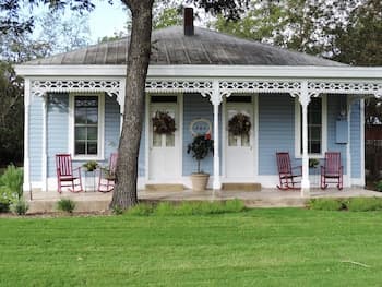 Barbi & Keiths Kottage
