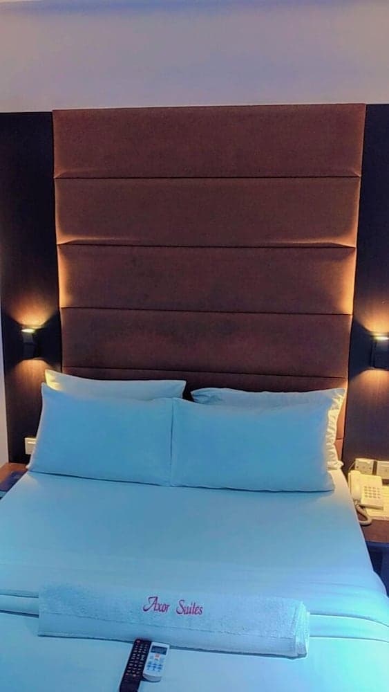 Axor Hotel & Suites
