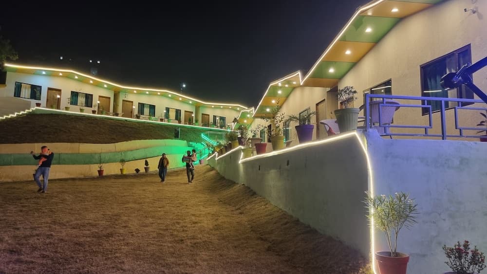 Aqua Tree Resort