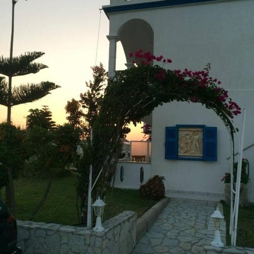 Gogas Palace