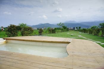 Dawn Riverside B B