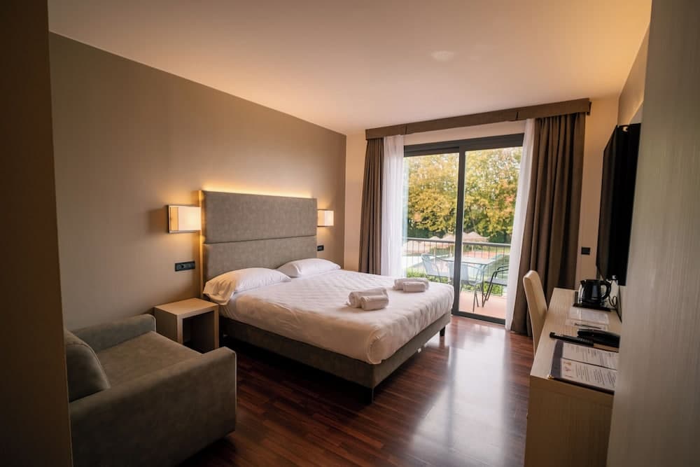 Yachting Hotel Mistral