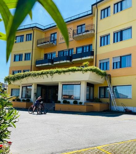 Green Park Hotel