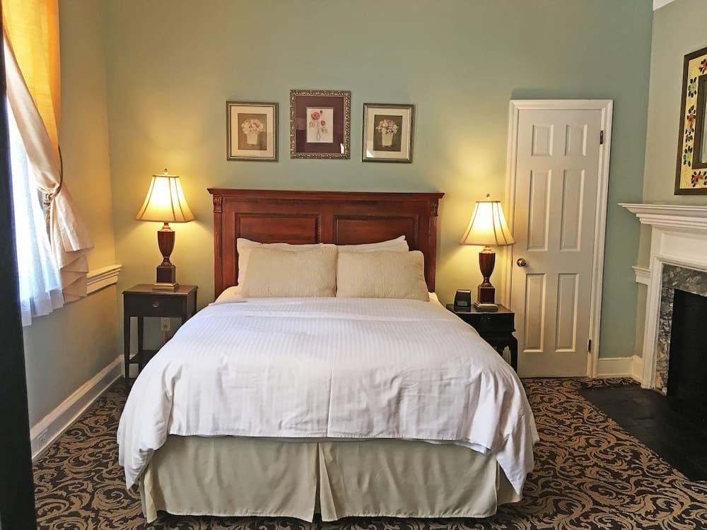 Morris House Hotel