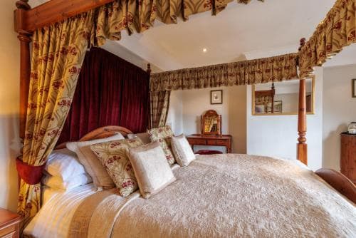 Blacksmiths Arms Inn