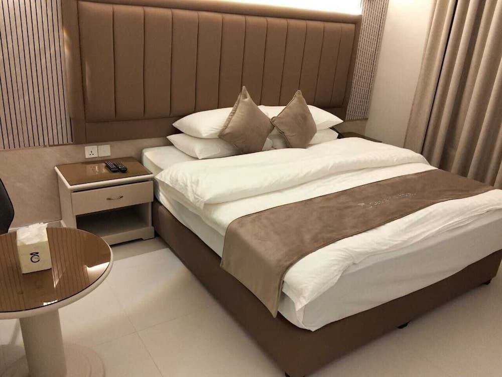 Captain s Hotel