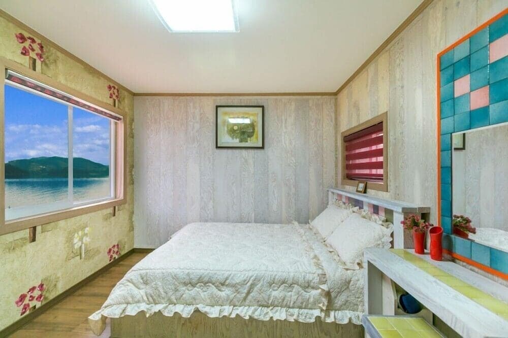 Namhae Il Mare Pension