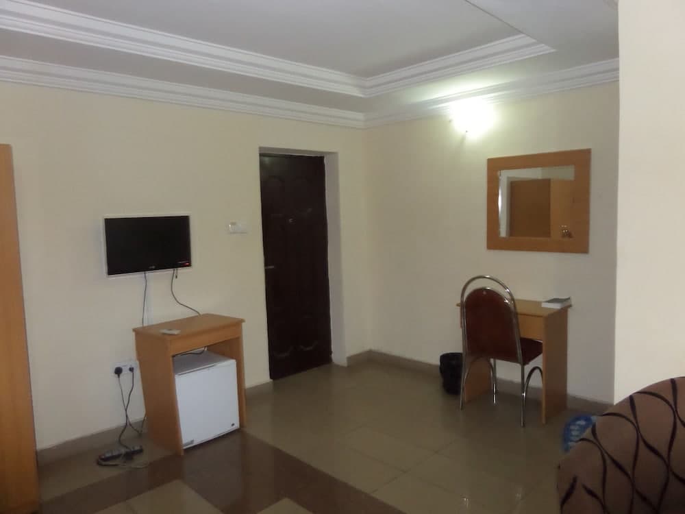 Avery Hotel