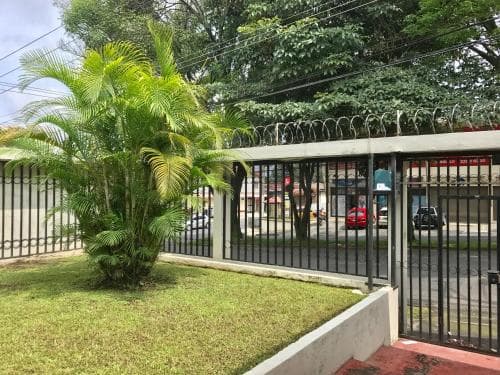 Mango Boulevard Hotel