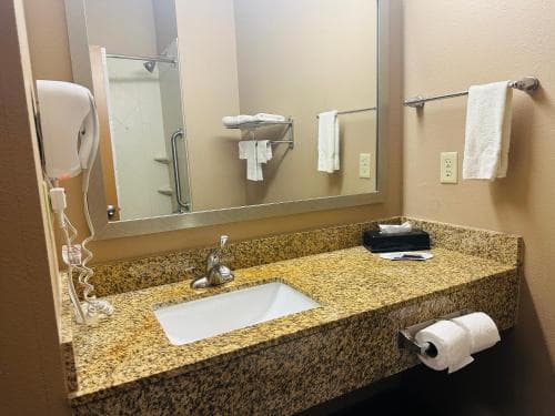 Executive Inn and Suites