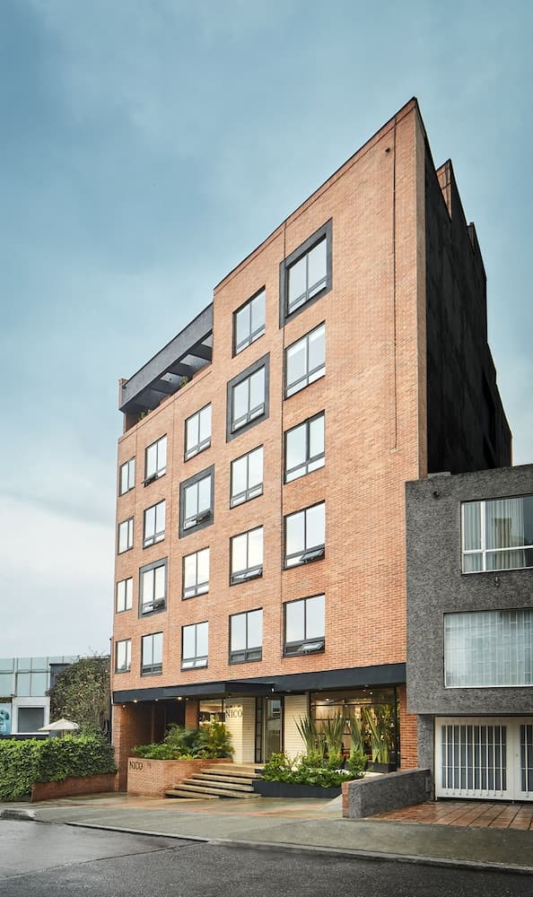 Nico ApartaSuites