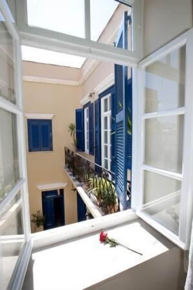 Pandora Suites