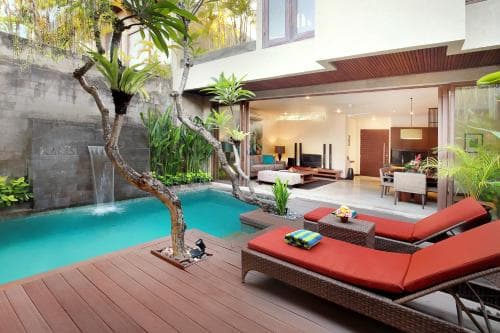 Bunga One Seminyak