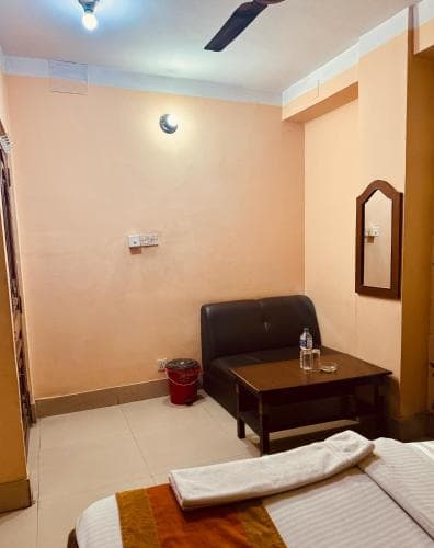 Mandakini Hotel
