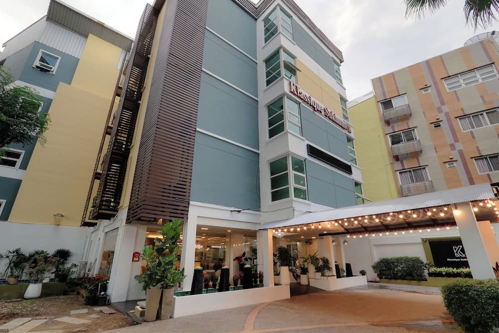 Klassique Sukhumvit Hotel