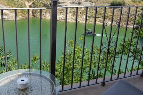 Iznajar Suites