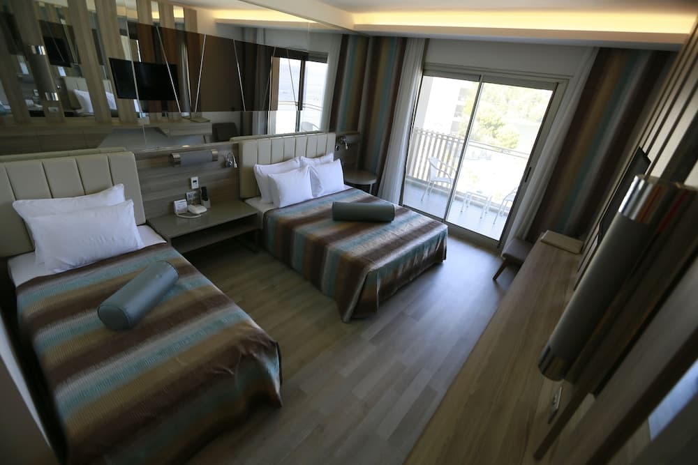 Turunc Premium Hotel