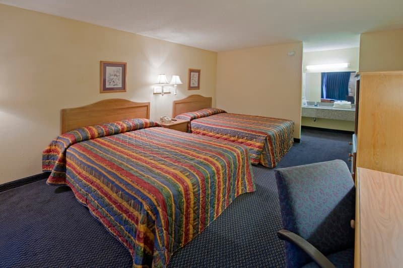 Budgetel Inn & Suites