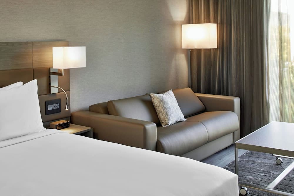 AC Hotel by Marriott Durham Duke University