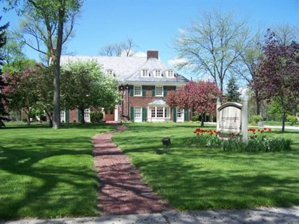 Montague Inn Bed & Breakfast