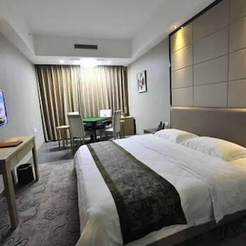 Mingfly Hotel