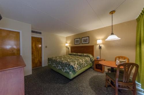 Attache Motel