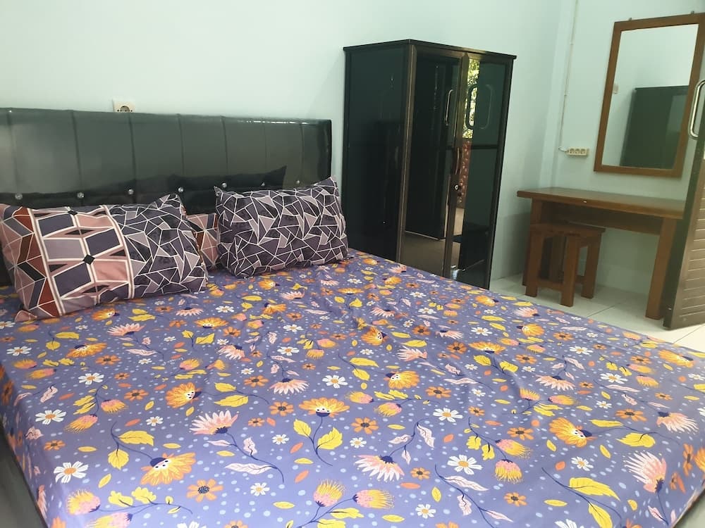 Capital O 92612 Penginapan D'alas Purwo & BeachNearPadang Savana Sadengan