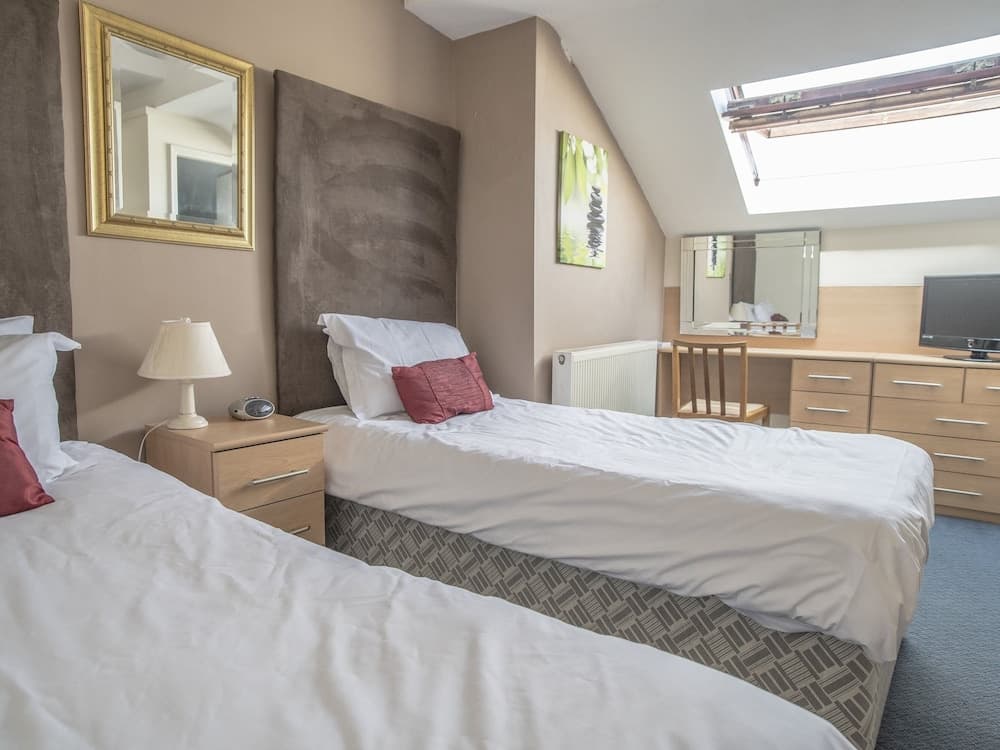 Baytrees Hotel