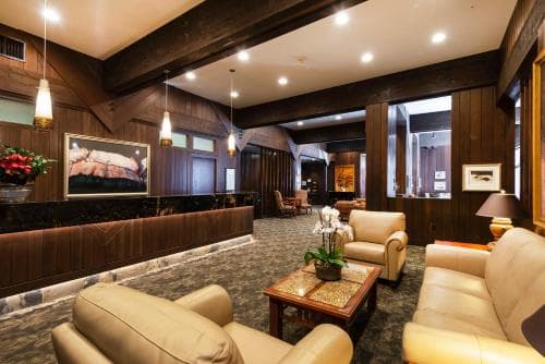 Altas Rustler Lodge