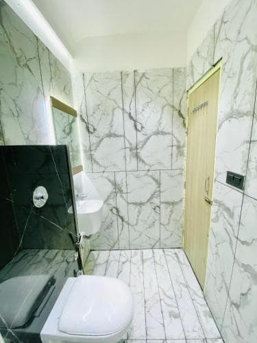 Hotel Avitaj inn