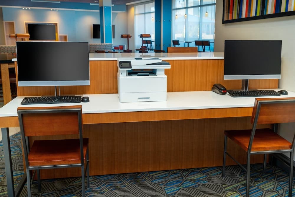 Holiday Inn Express & Suites - Las Vegas - E Tropicana by IHG