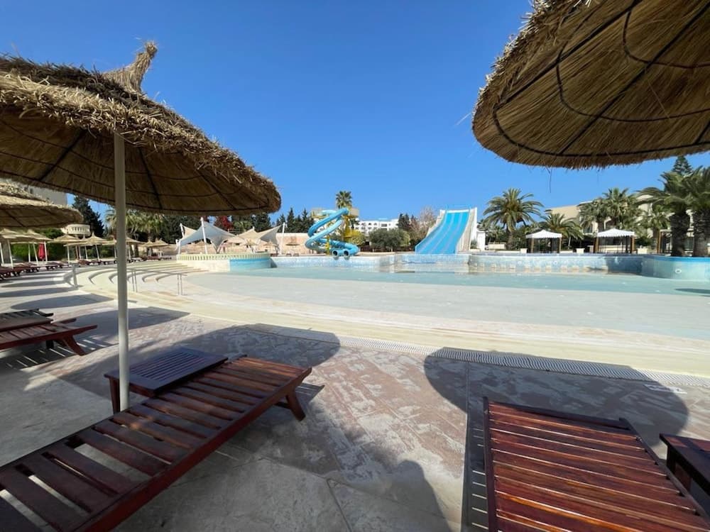 Soviva Resort - Families Only