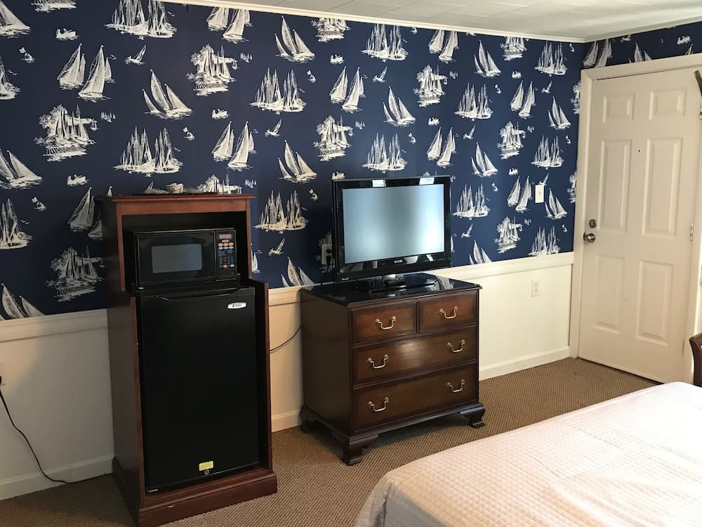 Admiral's Ocean Inn