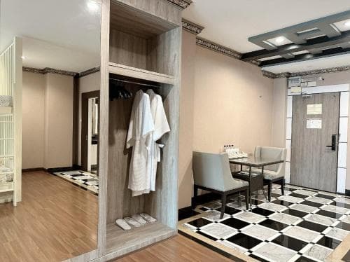Ktk Regent Suite