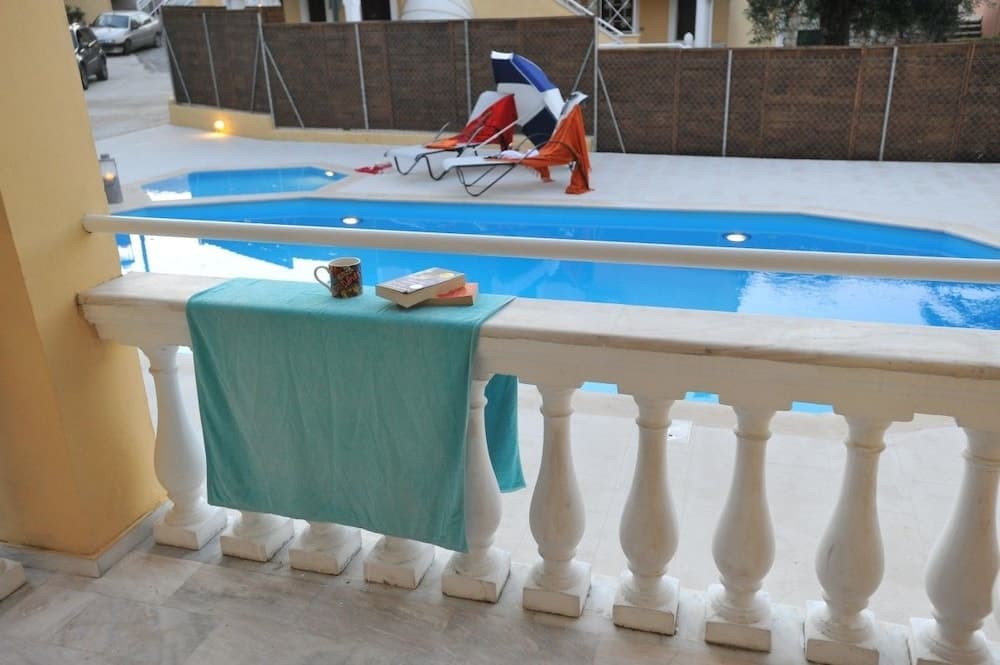 Saint Spiridon Hotel