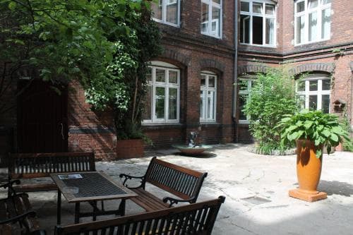 Die Fabrik baxpax Hotel
