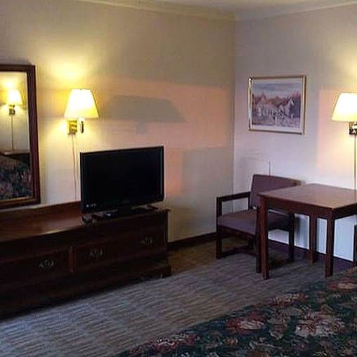 USA Inn Clinton