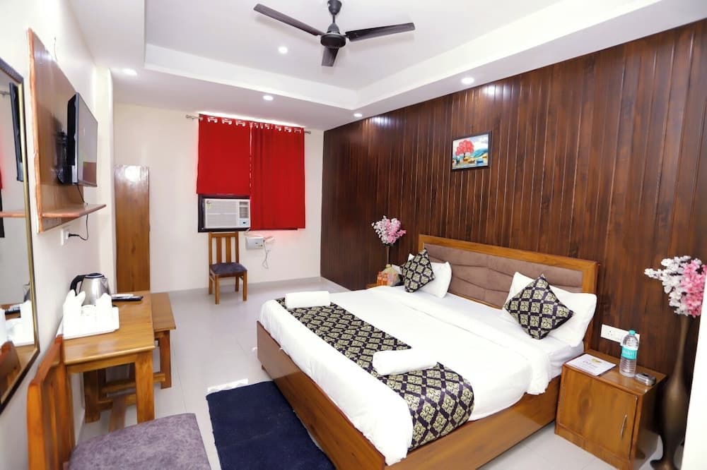 Corporate inn 52