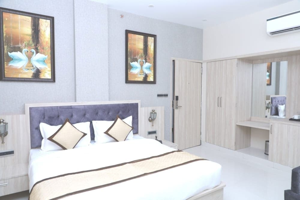 Pine Regency Aravali's Peak view