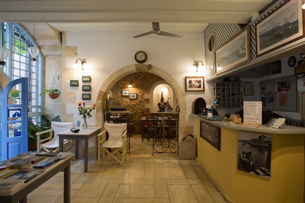 Nostos Hotel